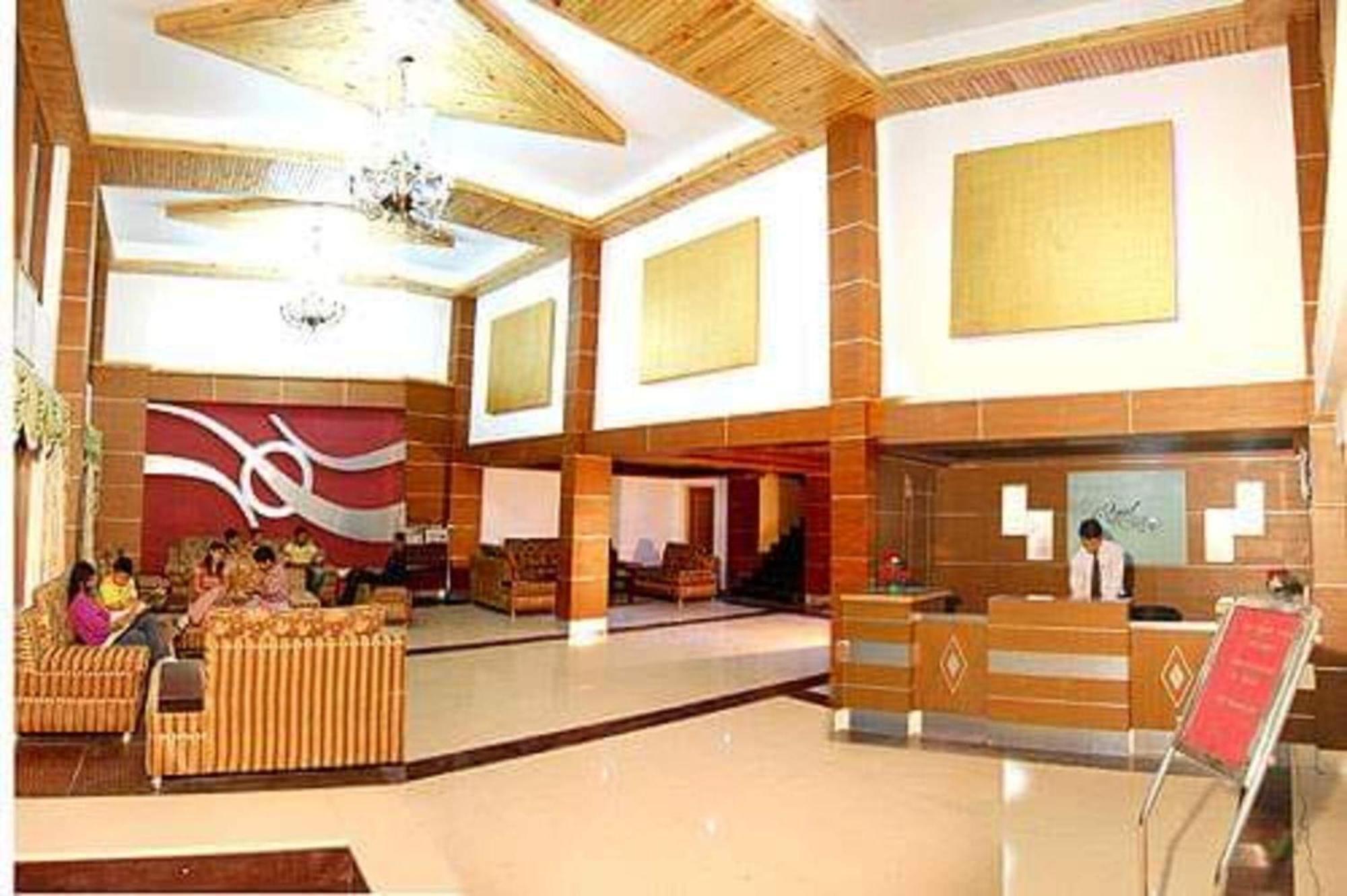 The Royal Grand, Manali Hotel Jagatsukh Eksteriør billede